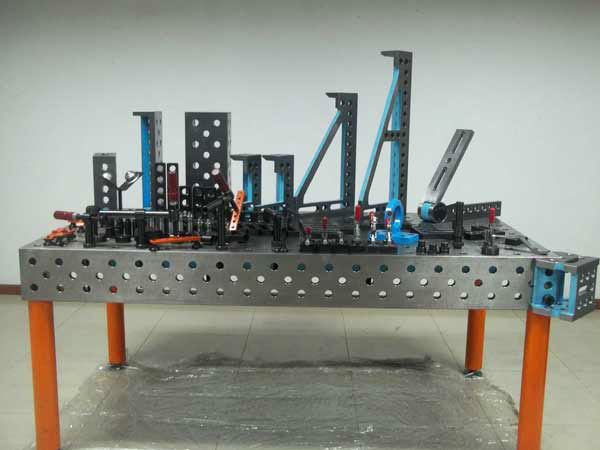 <strong>三维柔性焊接工装</strong>